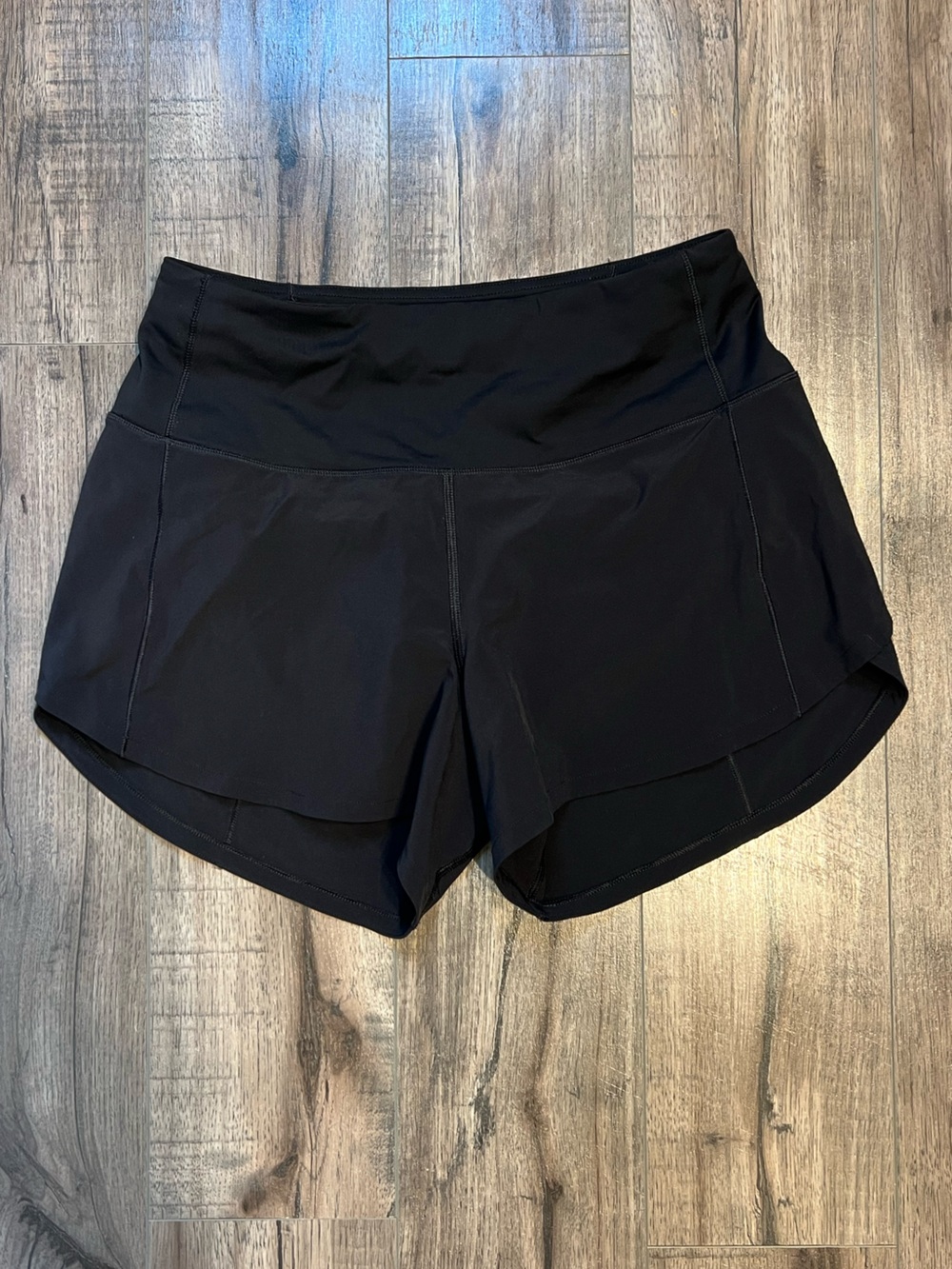 Lululemon Speed Up High Rise 4” Shorts